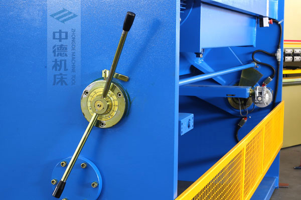 ZDSK-1632剪板机刀片空隙手动调理器，刻度清淅，调理省力又简洁.jpg