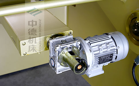 ZDS-840后档料加速机电,品德好,摹拟运算定位速率快.jpg ZDS-840后档料加速机电,品德好,摹拟运算定位速率快.jpg