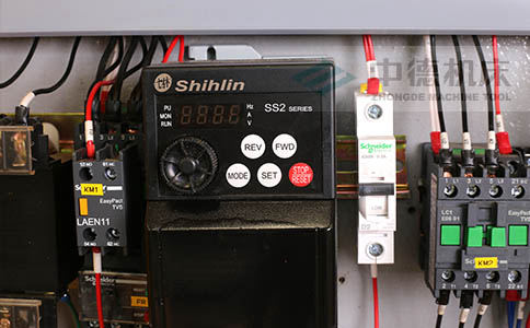 ZDS-432日韩精品_日韩免费视频高品德变频器，更低频更节能，疾速定位.jpg